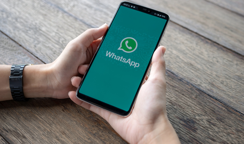 WhatsApp gizlilik sözleşmesinde geri adım attı