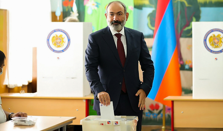 Ermenistan'da sandıktan yine Paşinyan çıktı