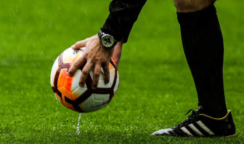 Futbolu kökten değiştirecek 5 yeni kural geliyor