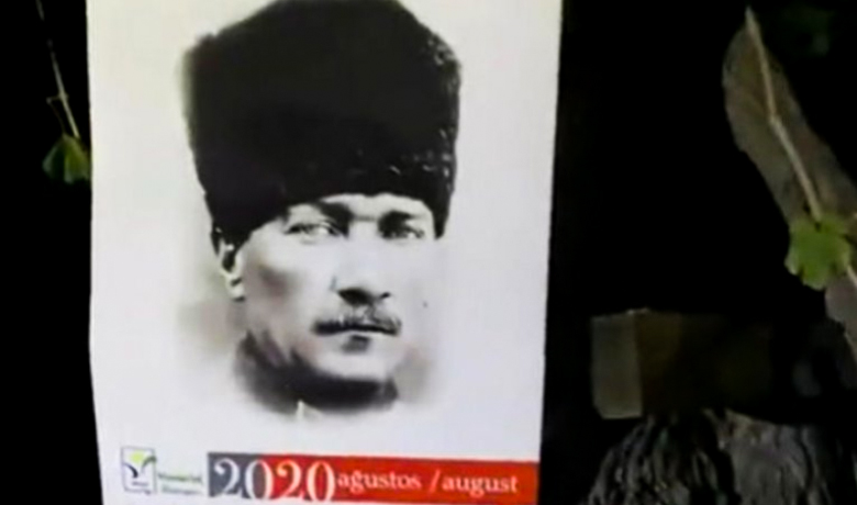 Manavgat yangınında yanmaz Atatürk posteri